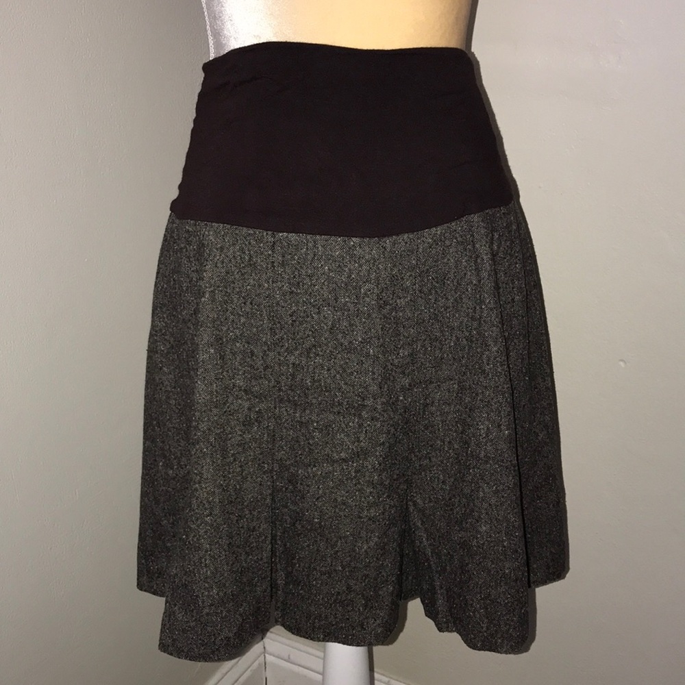 EUC MATERNITY SKIRT